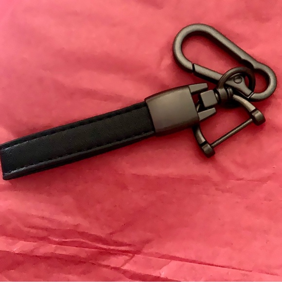 Luxury car keychain wristlet - Picture 2 of 2